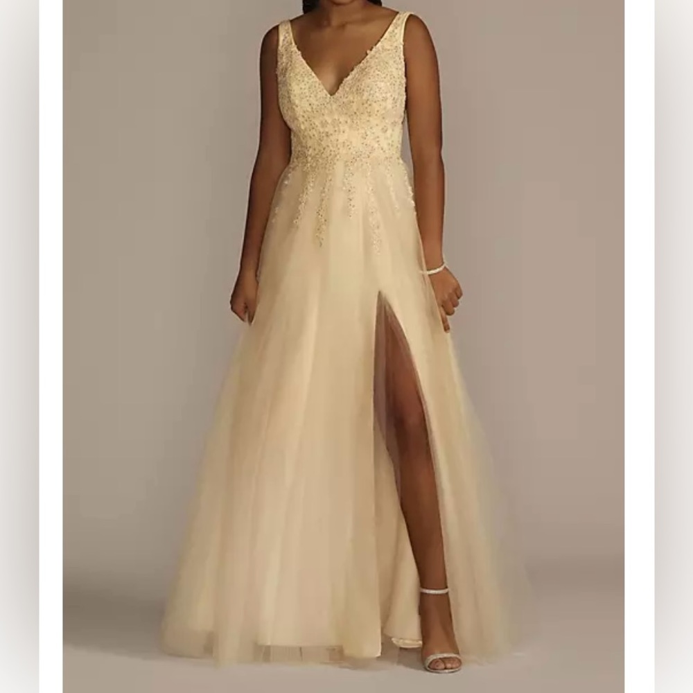 Gorgeous buttery yellow formal/prom gown rhinestone tulle David’s Bridal